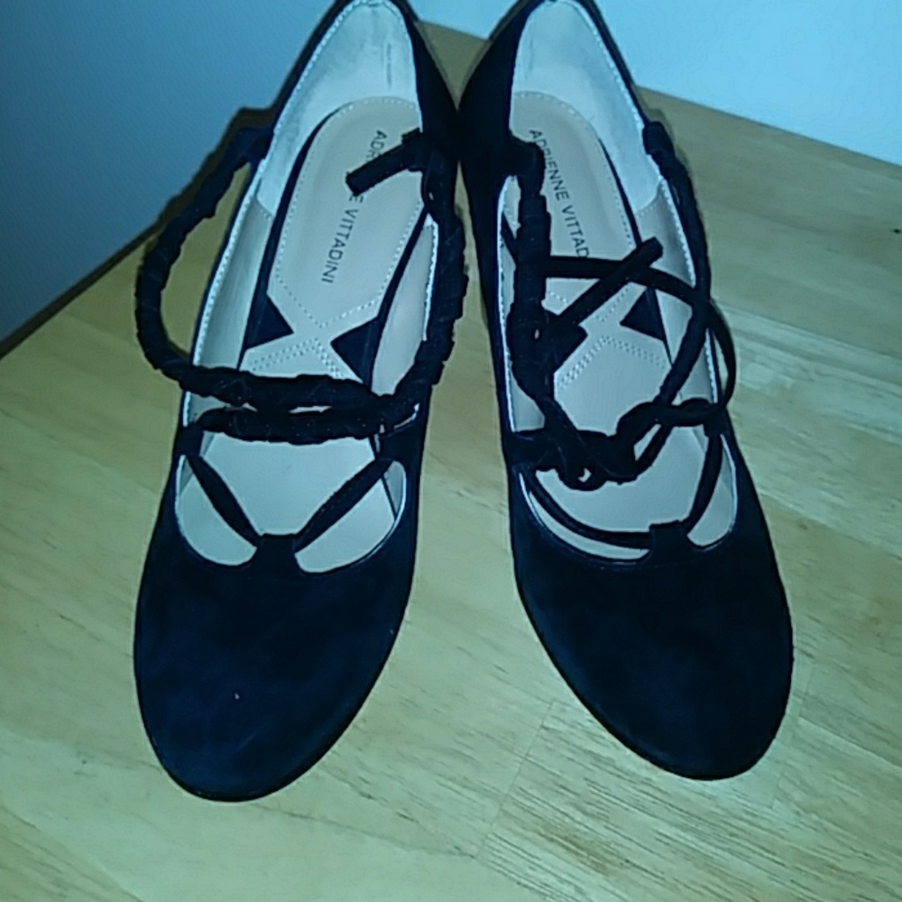 Adrienne Vittadini Black Wedge Heels
